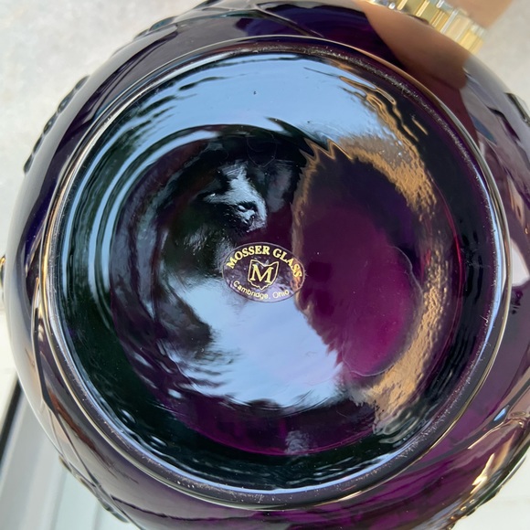 Mosser glass with clear handle, cable grape amethyst pitcher floral leaf pattern - Picture 14 of 16